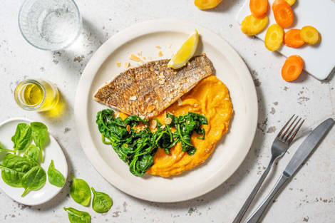 Filet de merlu à la meunière aux épinards