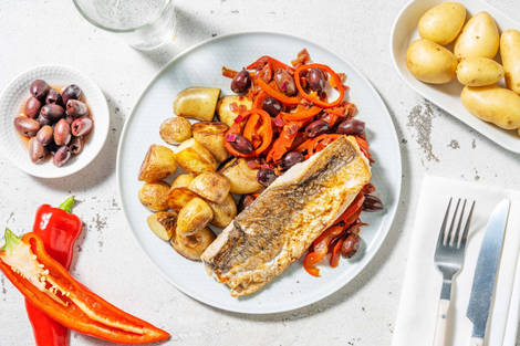 Filet de merlu et poivron braisé à la méditerranéenne