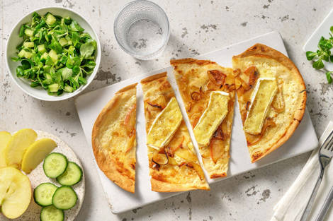 Flammekueche au brie et à la pomme