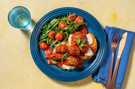 Focaccia met gehaktballetjes en mozzarella