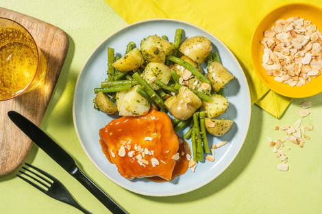Gebratenes Schweinelachssteak mit Butterbohnen