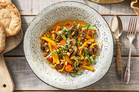 Gelbes Curry mit Ofengemüse