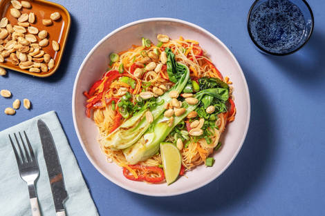 Glasnudelsalat mit Edamame & Erdnussdressing