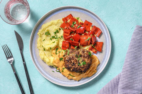 Hacktätschli mit cremigem Blumenkohl-Püree