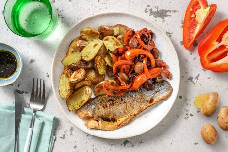 Heek met mediterrane paprikastoof