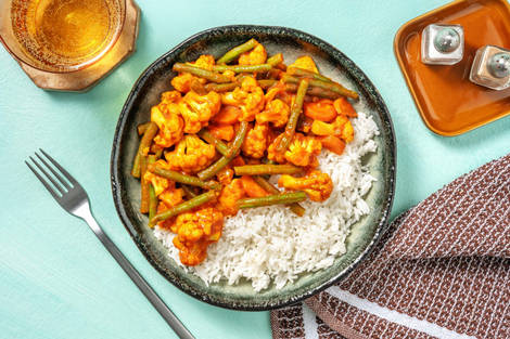 Indischer Gemüsetopf mit Blumenkohl