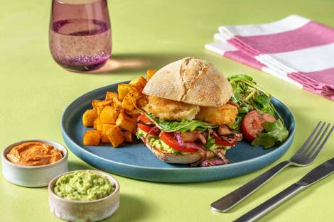 Burger croustillant de mozzarella et tartinade d'avocat