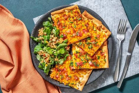 Kürbis-Honig-Flammkuchen mit Speck