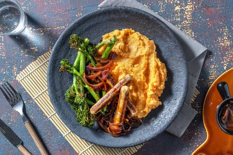 Linda McCartney Sausages and Onion Gravy