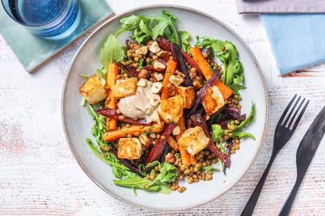 Linsensalat mit Ofengemüse und Halloumi