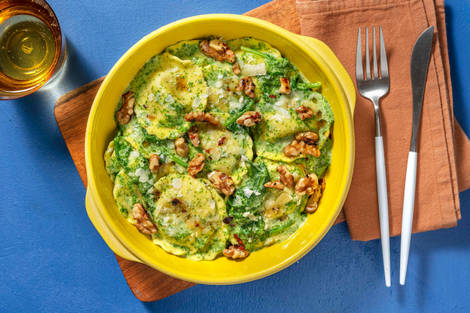 Maxi-Tortelli mit Pilzfüllung in Spinatrahm