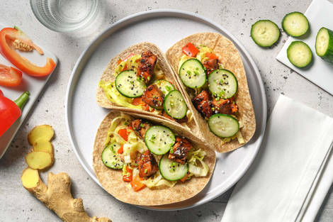 Mini-tortilla's met varkenshaaspuntjes en gomasio