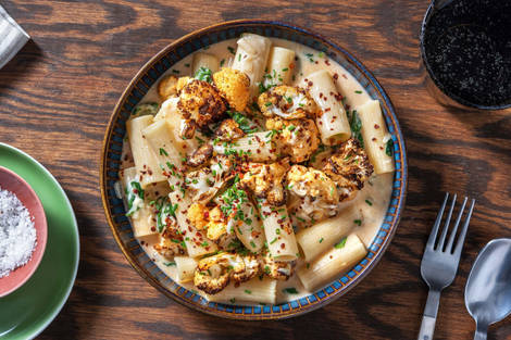 Cheesy Creamy Cauliflower Pasta