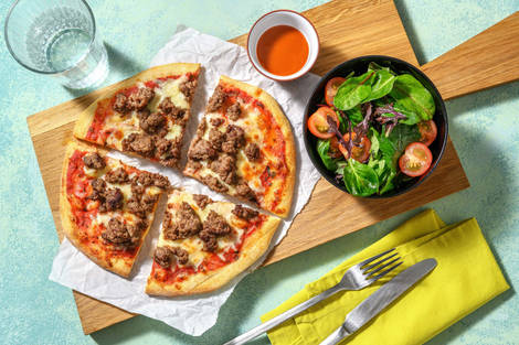 Pizza au bœuf épicé à l'italienne