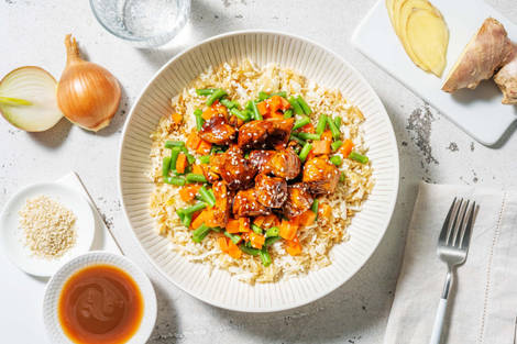 Kip met zoete Aziatische saus en bloemkoolrijst