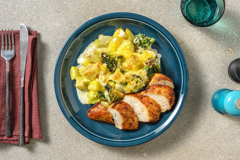 Poulet mit Kohlrabi-Broccoli-Auflauf