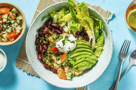 Quinoa Bowl mit feurigen Kidneybohnen