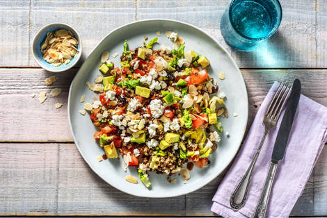 Bulgur-linzensalade met avocado en geitenkaas