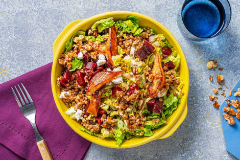 Bulgur-linzensalade met rode biet en geitenkaas