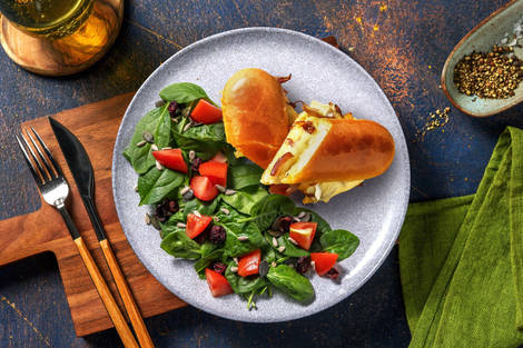 Sandwichs moelleux au brie fondu et aux pommes