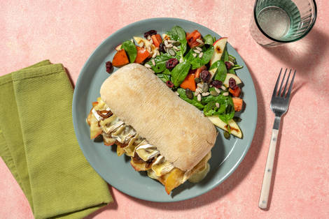 Sandwichs moelleux au poulet, au brie fondu et aux pommes