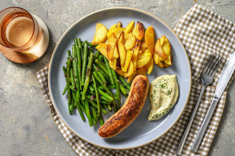 Saucisse fermière et pommes de terre rissolées