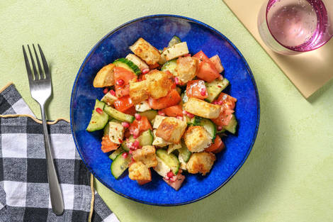Sommersalat mit Käse-Croûtons