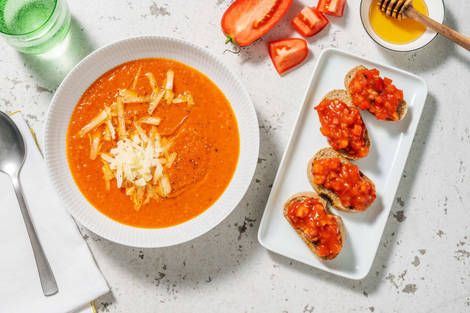 Soupe de tomate et bruschette