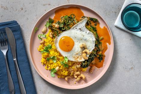 Curry d’épinards à la noix de coco et riz jaune