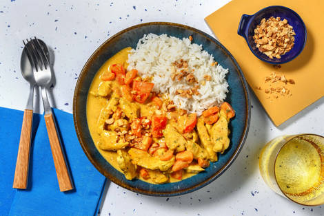 Stir Fry Hähnchen in mildem Erdnuss-Chili-Curry