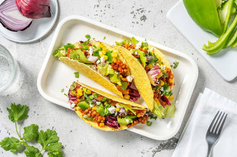 Tacos garnis de chili sin carne & salsa au poivron