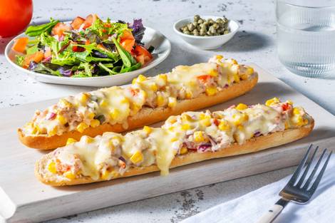 Tuna melts met tomaat en mais