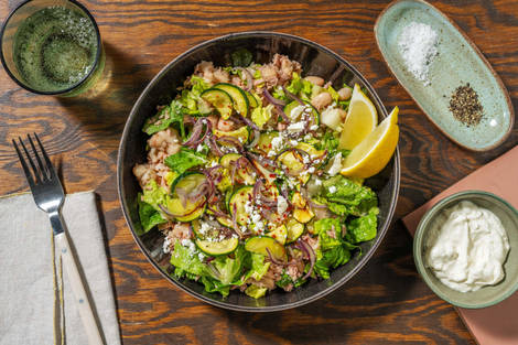 Tuna Salad mit Butterbohnen & Hirtenkäse-Knofi-Dressing