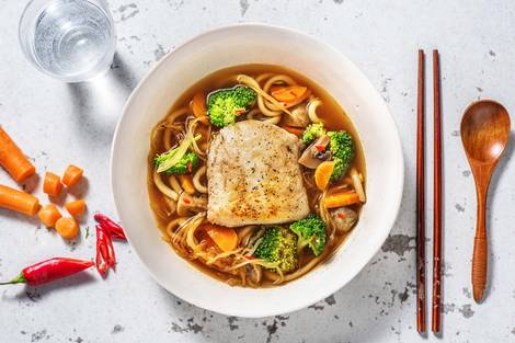 Ramen japonais avec filet de cabillaud