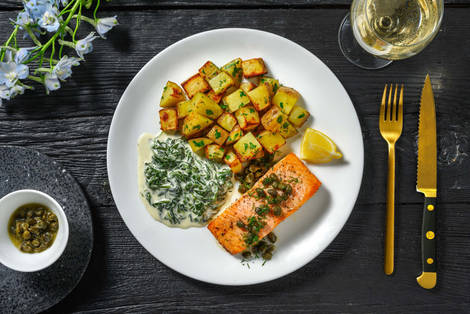 Zarter Zitronenlachs mit Kapern-Butter