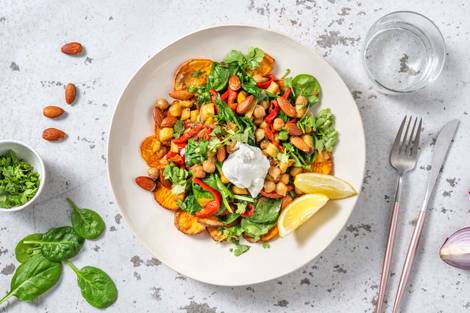 Patate douce rôtie, épinards et pois chiches