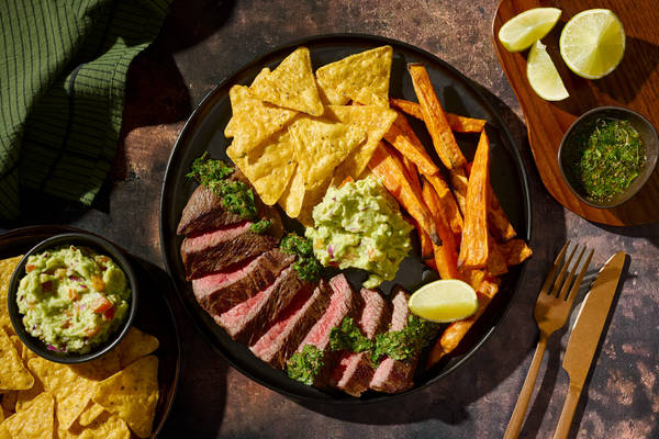 Rumpsteak og TexMex-sød kartoffelfritter