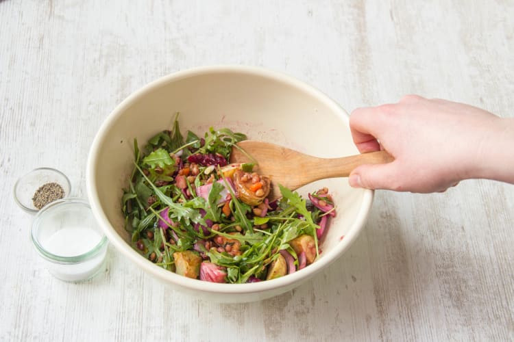 Transfer the roasted veggies to the bowl