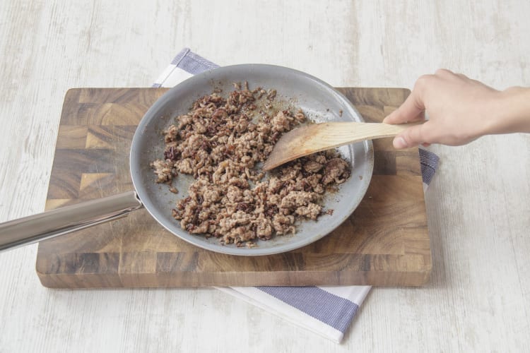 Cook lamb mince