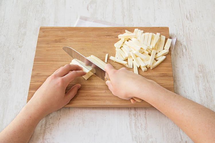 Prepare parsnip fries