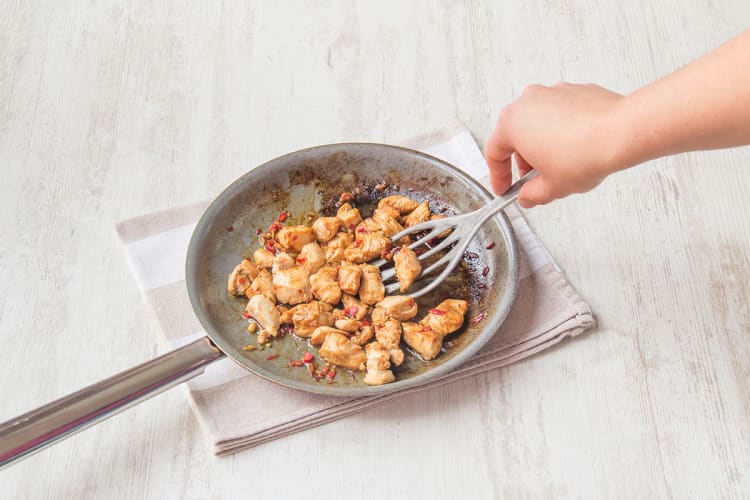 Fry chicken