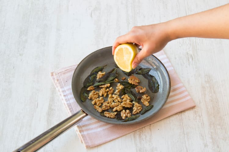 Cook the sage and walnuts