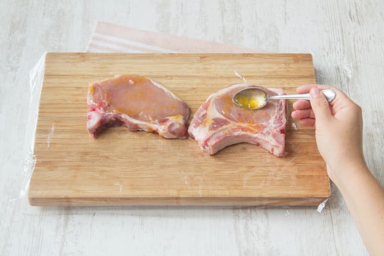 Spread the jelly on the pork
