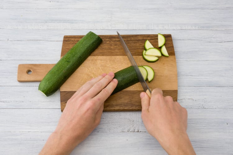 Zucchini schneiden