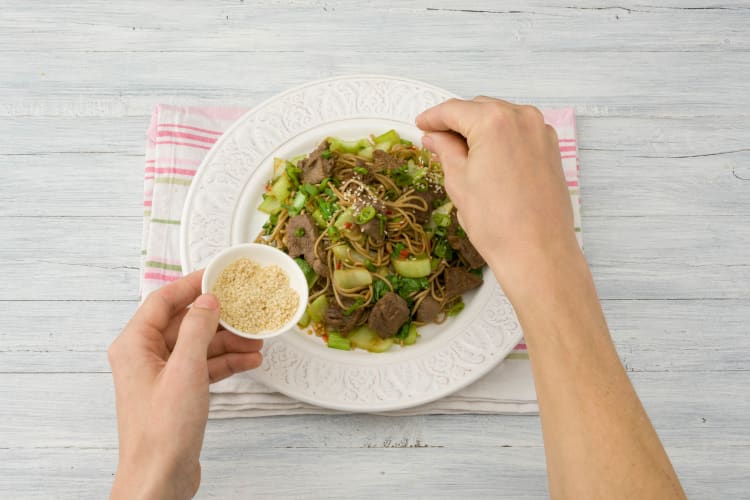 Serveer de maaltijd, eet smakelijk!