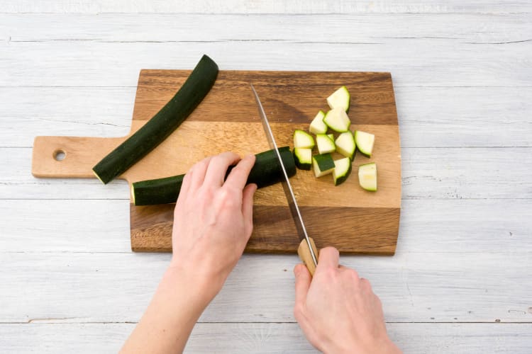 Zucchini schneiden
