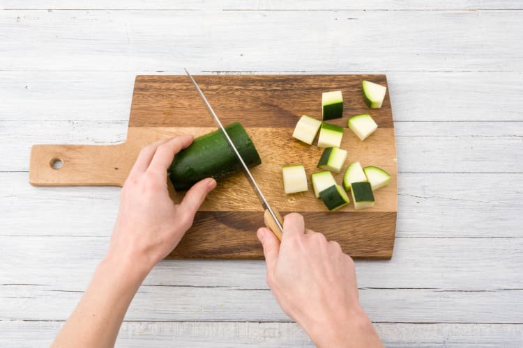 Zucchini schneiden
