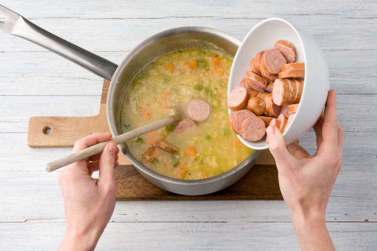 Herzhafte Linsensuppe mit Krakauer, Rezept | HelloFresh
