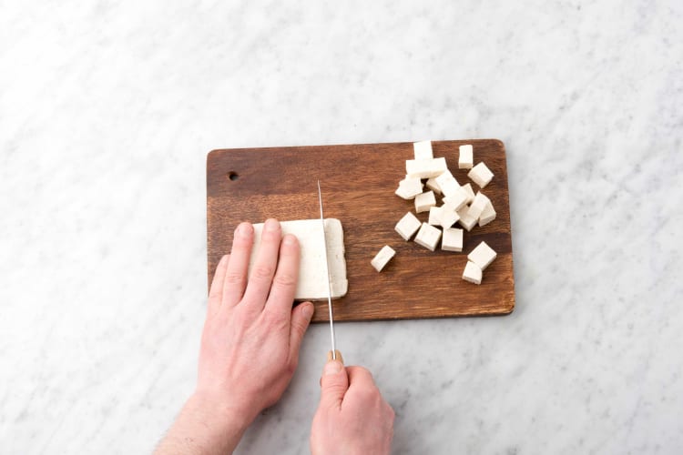 Tofu würfeln