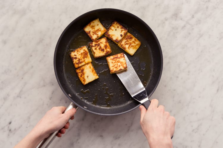 Paneer anbraten